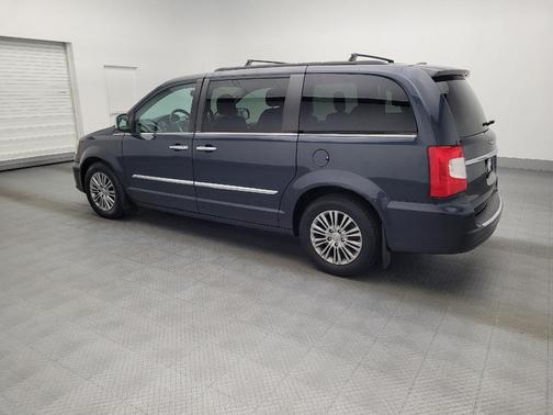 2014 Chrysler Town & Country Touring-L