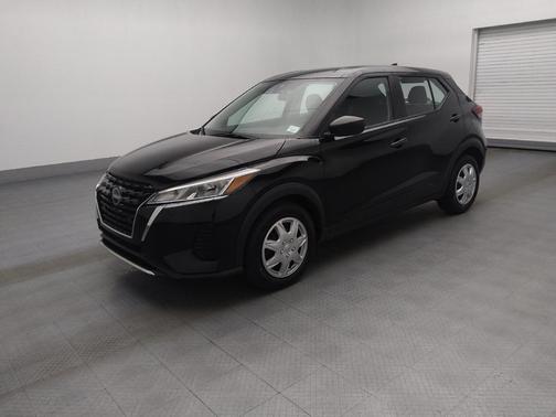 2023 Nissan Kicks S