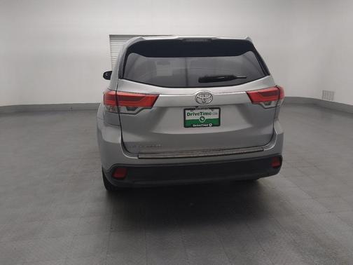 2019 Toyota Highlander LE I4
