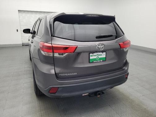 2019 Toyota Highlander LE I4