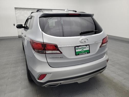 2017 Hyundai SANTA FE SE