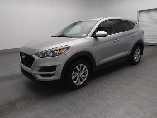 2021 Hyundai TUCSON SE