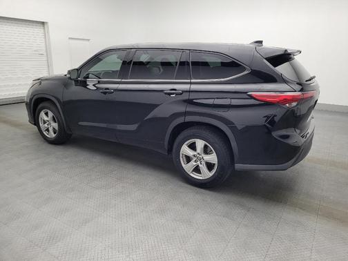 2021 Toyota Highlander LE