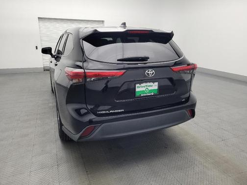 2021 Toyota Highlander LE