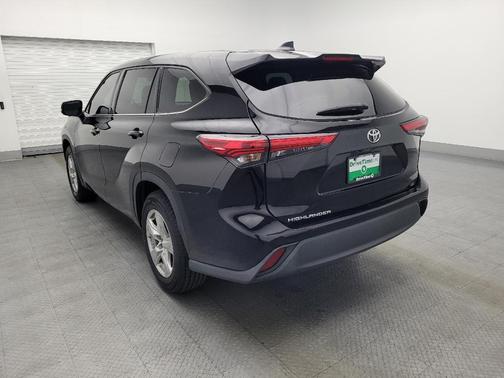 2021 Toyota Highlander LE