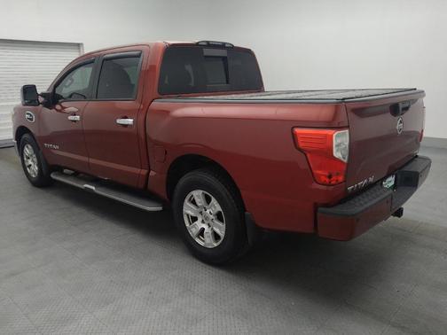 2017 Nissan Titan SV