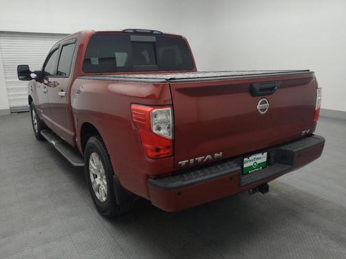 2017 Nissan Titan SV