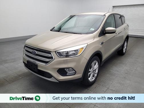 White Gold Metallic 2017 Ford Escape SE