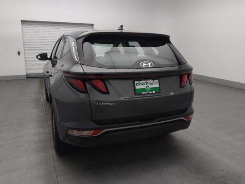 Amazon Gray 2023 Hyundai TUCSON SE