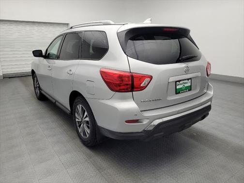 2019 Nissan Pathfinder S