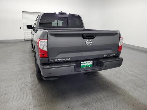 2022 Nissan Titan SV