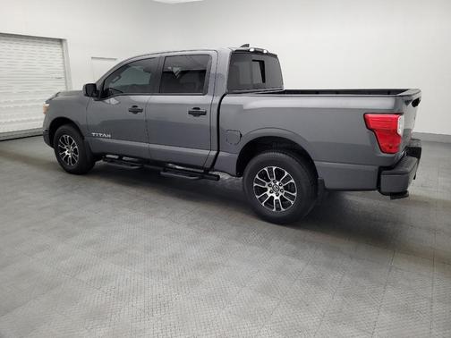 2022 Nissan Titan SV