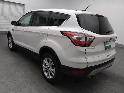 White Platinum Metallic Tri-Coat 2017 Ford Escape SE