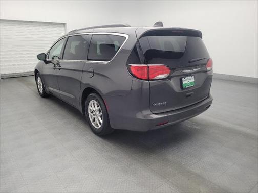 2021 Chrysler Voyager LXI