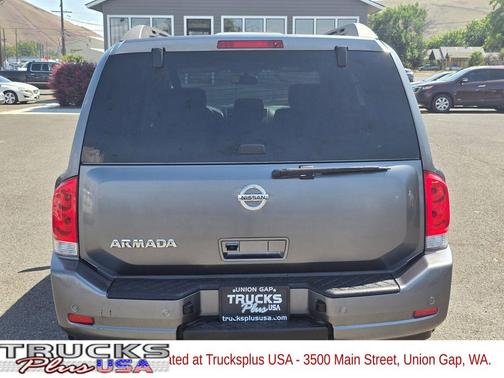 2015 Nissan Armada SV