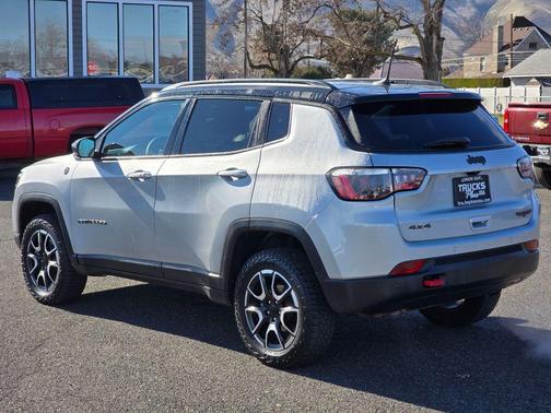 2024 Jeep Compass Trailhawk