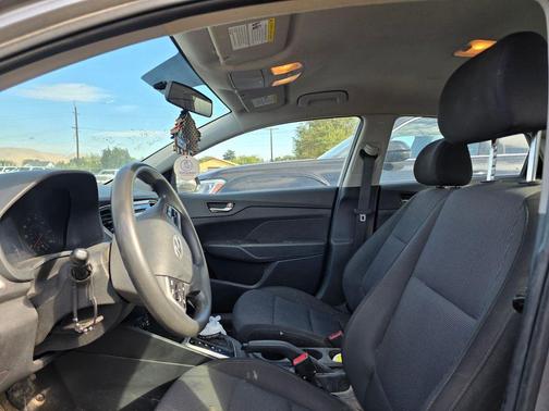 2021 Hyundai Accent SE