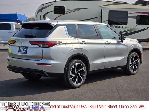 2022 Mitsubishi Outlander ES