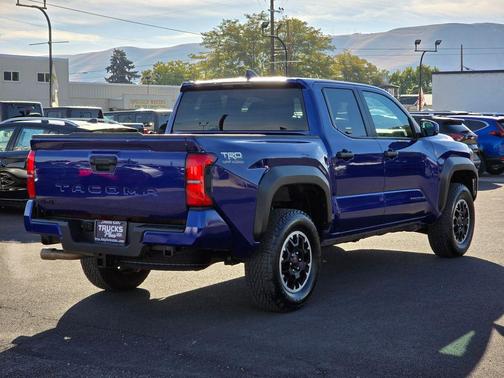 2025 Toyota Tacoma TRD Off Road