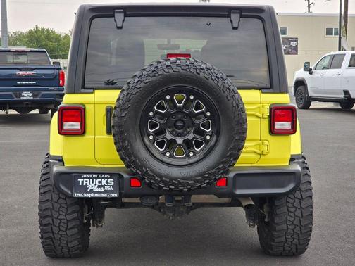 2023 Jeep Wrangler Sahara