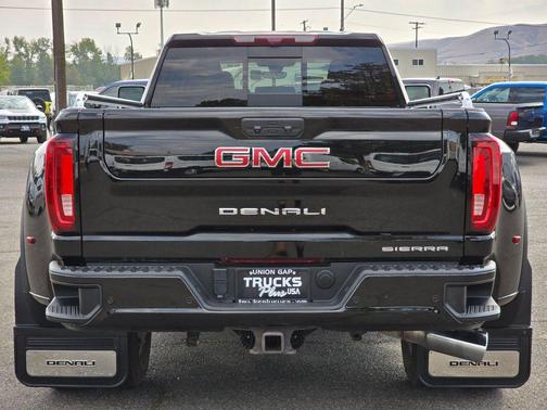2022 GMC Sierra 3500 Denali
