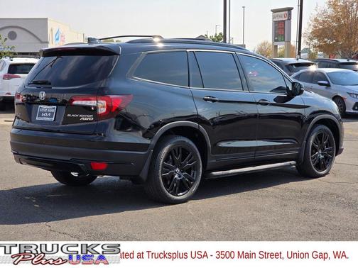 2022 Honda Pilot Black Edition