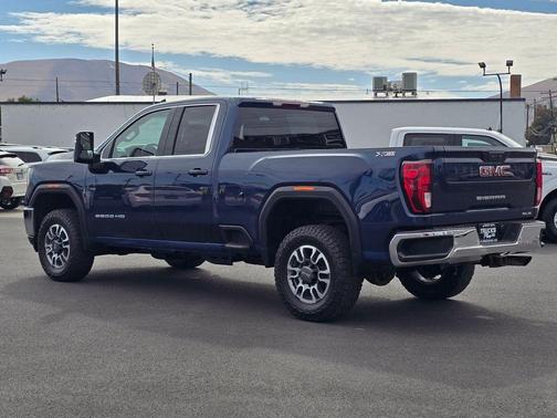 2022 GMC Sierra 2500 SLE