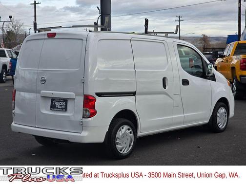 2018 Nissan NV200 SV