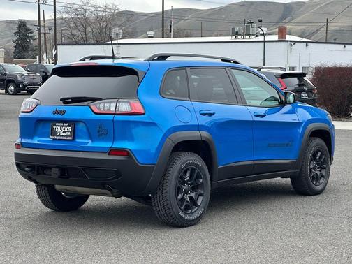 2022 Jeep Cherokee X