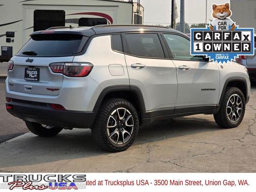 2024 Jeep Compass Trailhawk