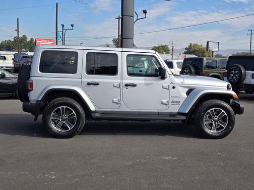 2023 Jeep Wrangler Sahara