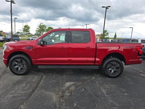 2025 Ford F-150 Lightning Flash
