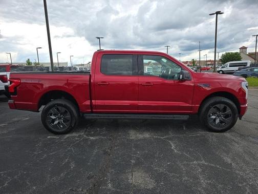 2025 Ford F-150 Lightning Flash