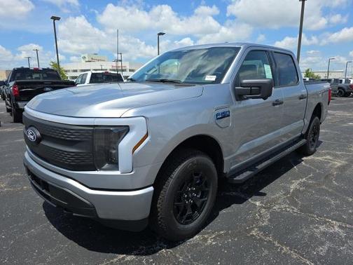 2025 Ford F-150 Lightning XLT