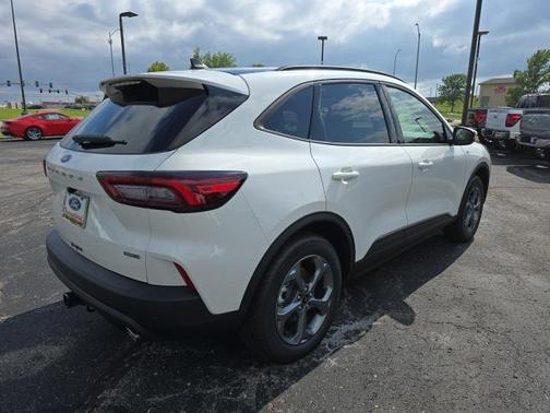2025 Ford Escape ST-Line Select