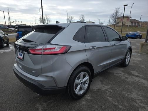 2020 Ford Edge SE