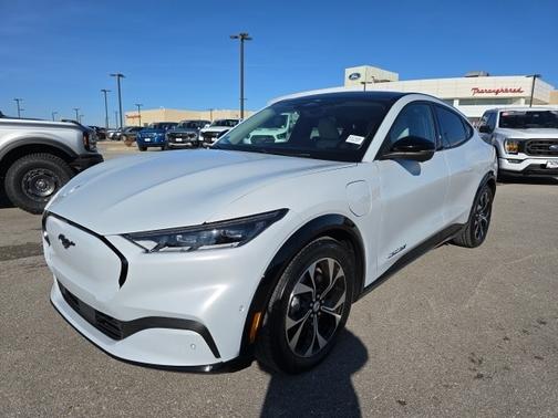 2022 Ford Mustang Mach-E PREMIUM