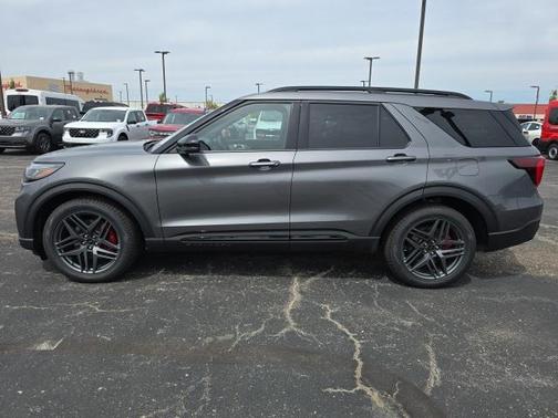 2025 Ford Explorer ST