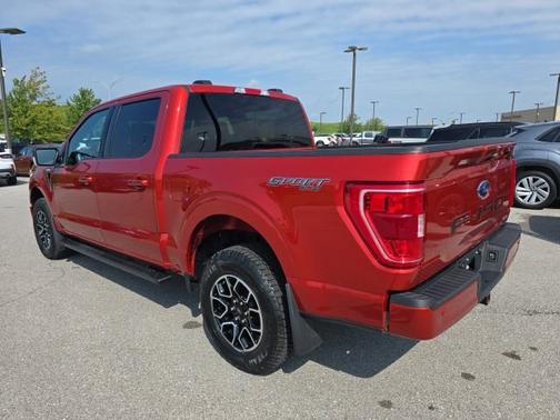HOT PEPPER RED MET TINTD CC 2023 Ford F-150 XLT