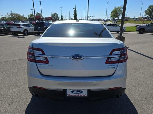 2019 Ford Taurus SEL