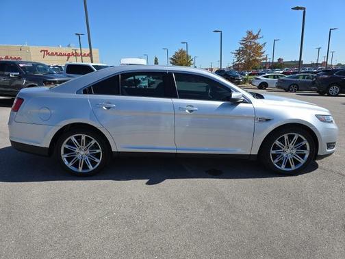2019 Ford Taurus SEL