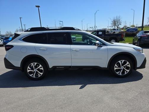 2020 Subaru Outback Touring