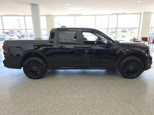 2025 Ford Maverick Lobo