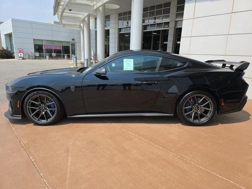 2025 Ford Mustang Dark Horse Fastback