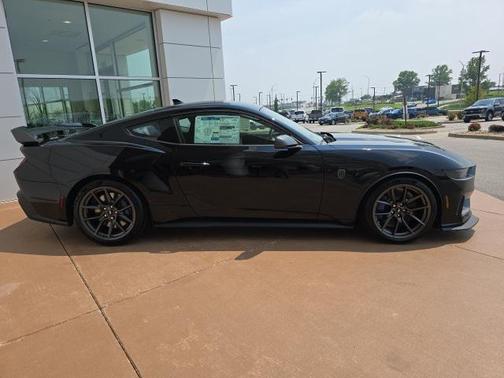 2025 Ford Mustang Dark Horse Fastback