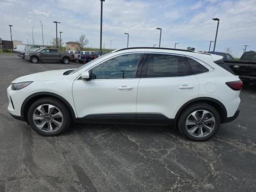 2025 Ford Escape Platinum