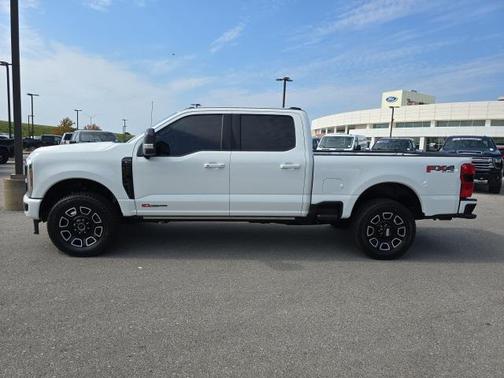 2025 Ford F-250 Platinum