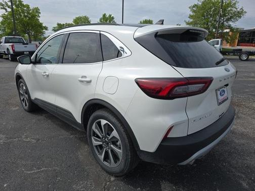 2025 Ford Escape Platinum