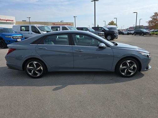 2023 Hyundai ELANTRA HEV Limited