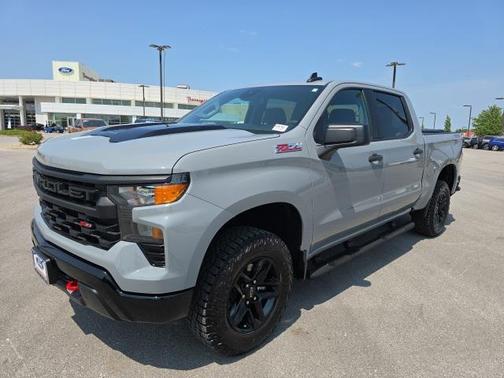 2024 Chevrolet Silverado 1500 Custom Trail Boss